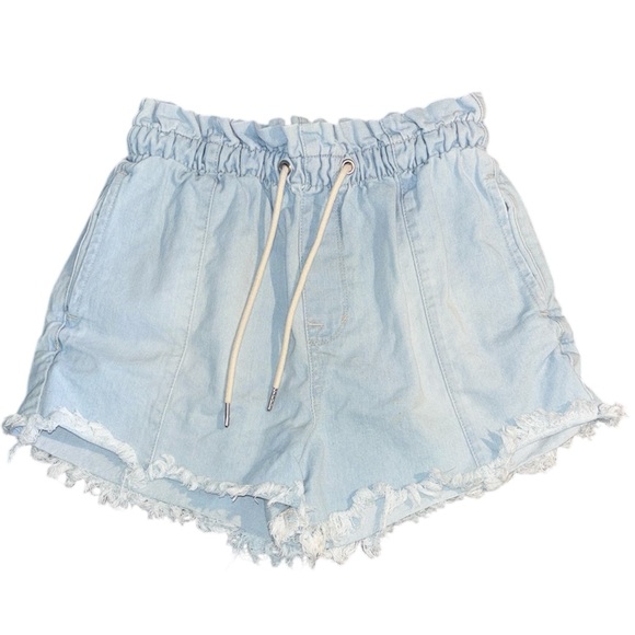 Kensie Light Wash Denim Jean fringe Shorts size 8/29 - Picture 1 of 8